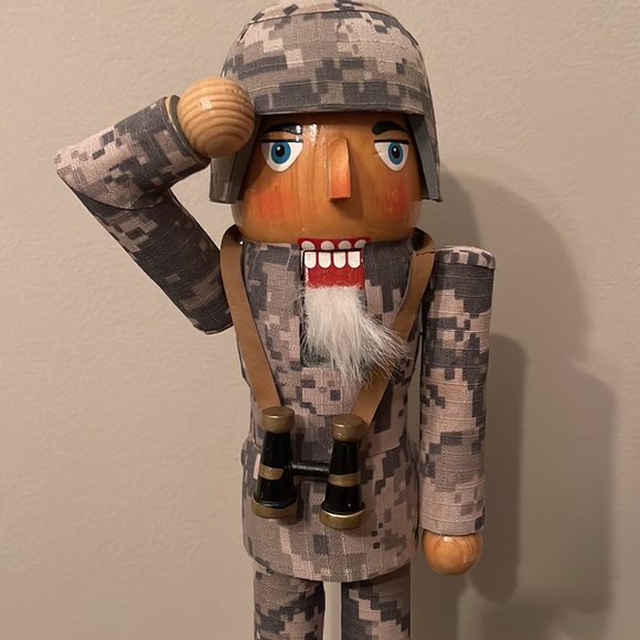 Soldier nutcracker - Picture 5 of 8